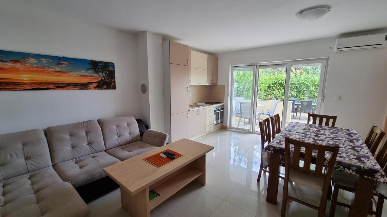 Apartments Bellator Šilo Exterior foto